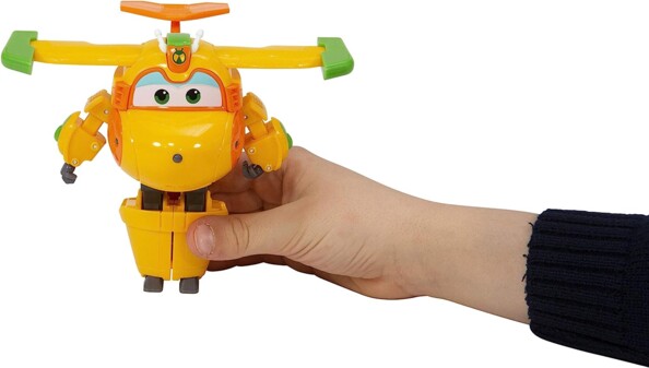 3 wandelbare Roboterfiguren aus Super Wings Staffel 4