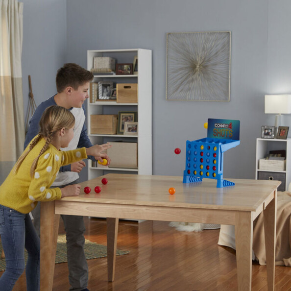 Brettspiel „Vier gewinnt“ – Shots-Version