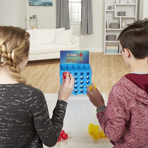 Brettspiel „Vier gewinnt“ – Shots-Version