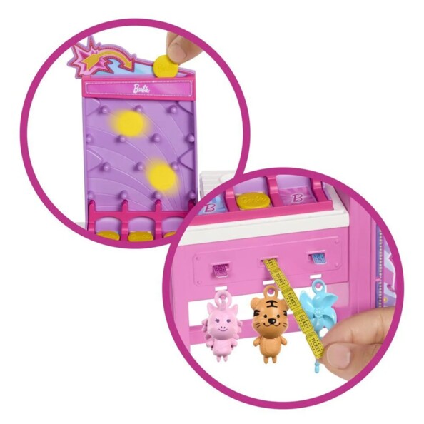Barbie-Puppe mit Kiosk und Zuckerwattenstand
