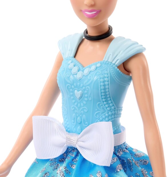 Disney Princesses Box: Cinderella-Puppe und ihre königlichen Überraschungen