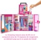 Barbie-Deluxe-Kleiderschrank mit Puppe und Kleidung